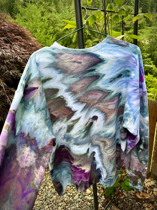 Hand-Dyed Crew Neck Sweatshirt -Tsumani colorway